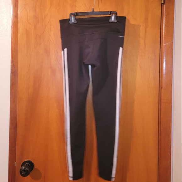 Adidas "Climate" Woman's Striped Leggings Size: Small - Picture 2 of 3